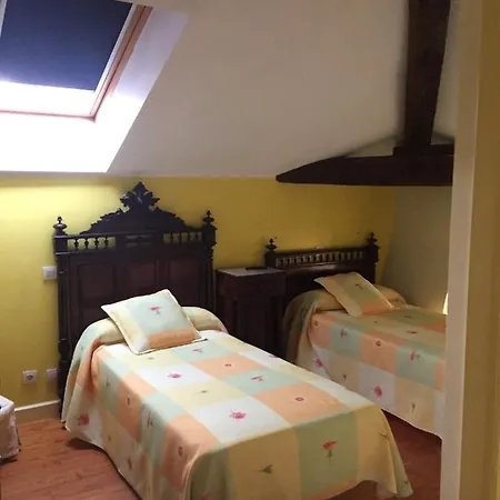 بيت ريفي La Casona De Lomas Arenas de Iguña