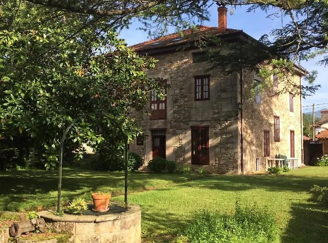 La Casona De Lomas אורחן Arenas de Iguña