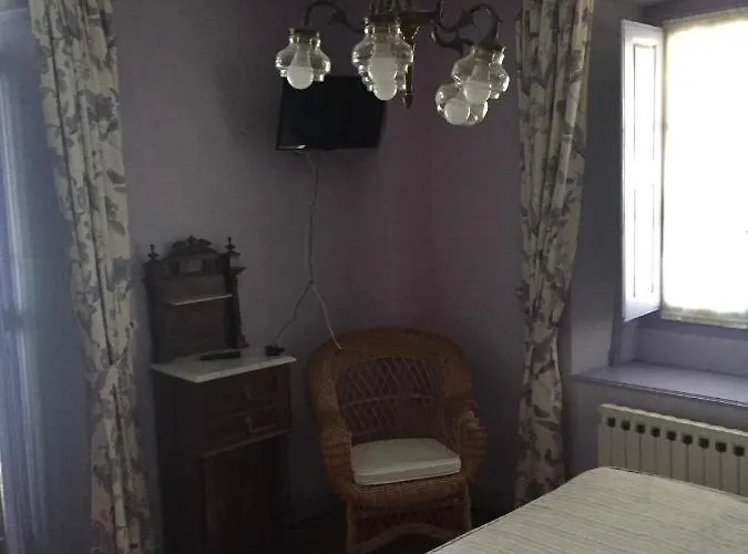 אורחן La Casona De Lomas *